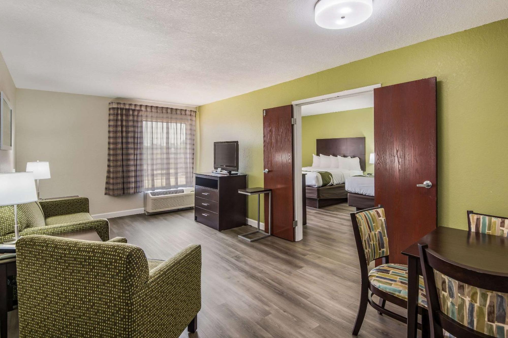 Quality Inn & Suites Quincy - Downtown Εξωτερικό φωτογραφία