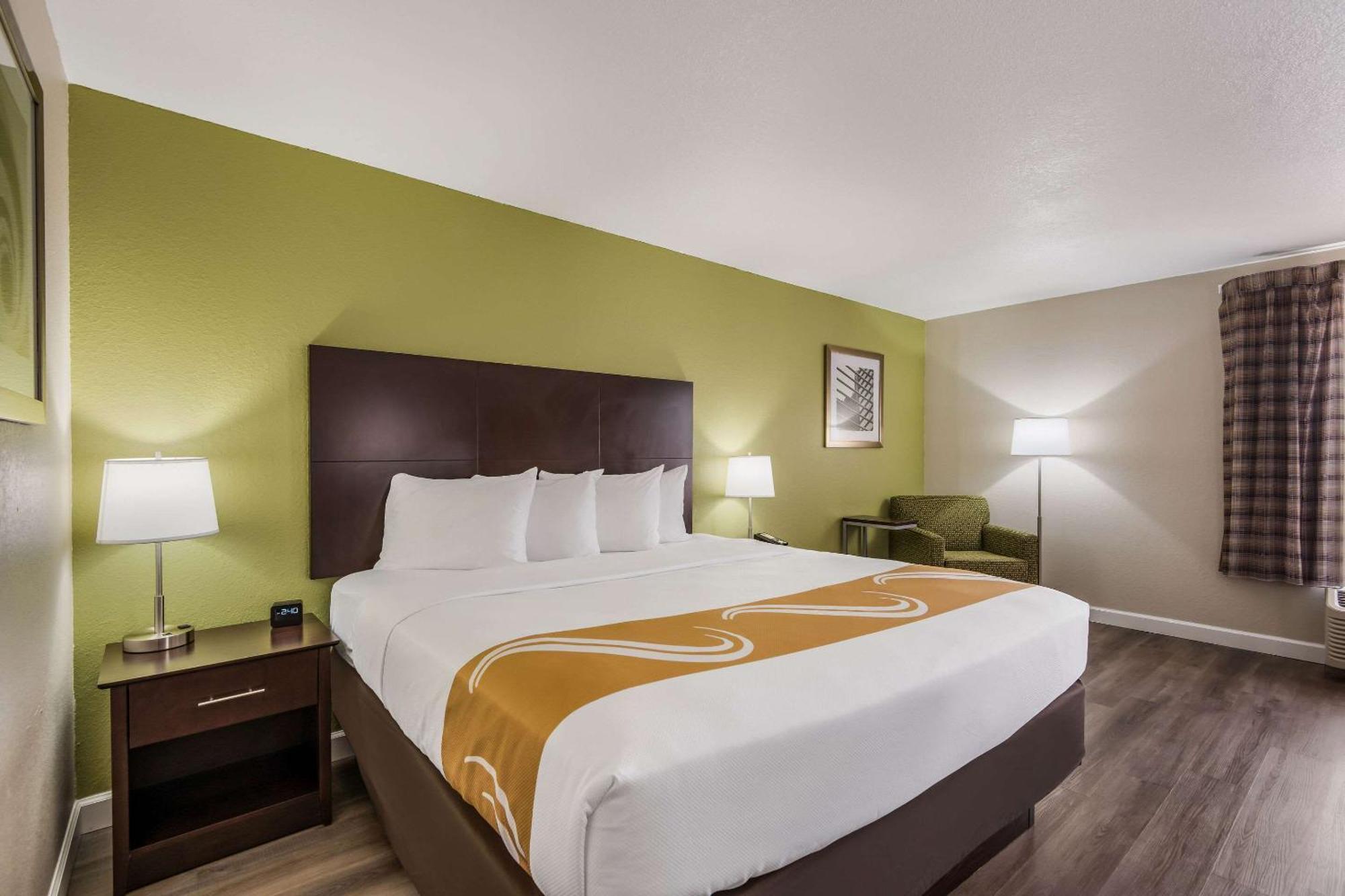 Quality Inn & Suites Quincy - Downtown Εξωτερικό φωτογραφία