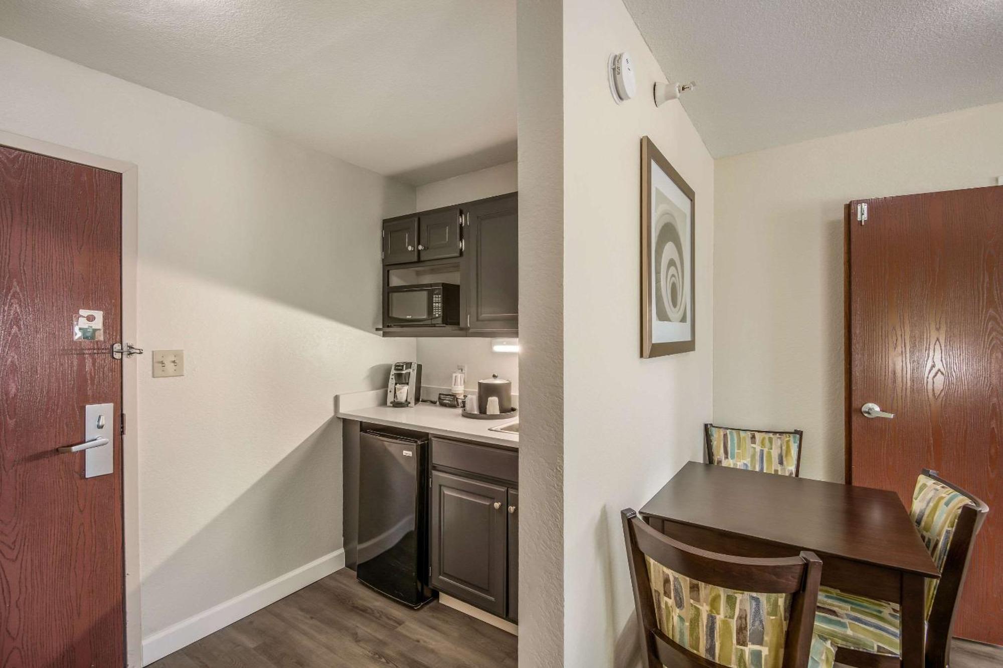 Quality Inn & Suites Quincy - Downtown Εξωτερικό φωτογραφία