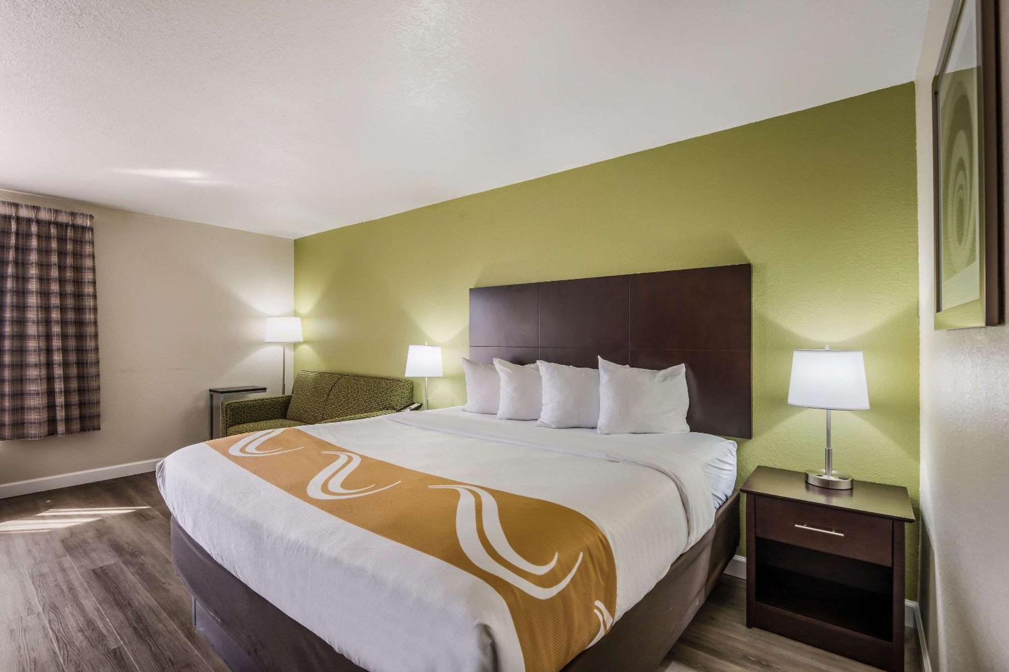 Quality Inn & Suites Quincy - Downtown Εξωτερικό φωτογραφία
