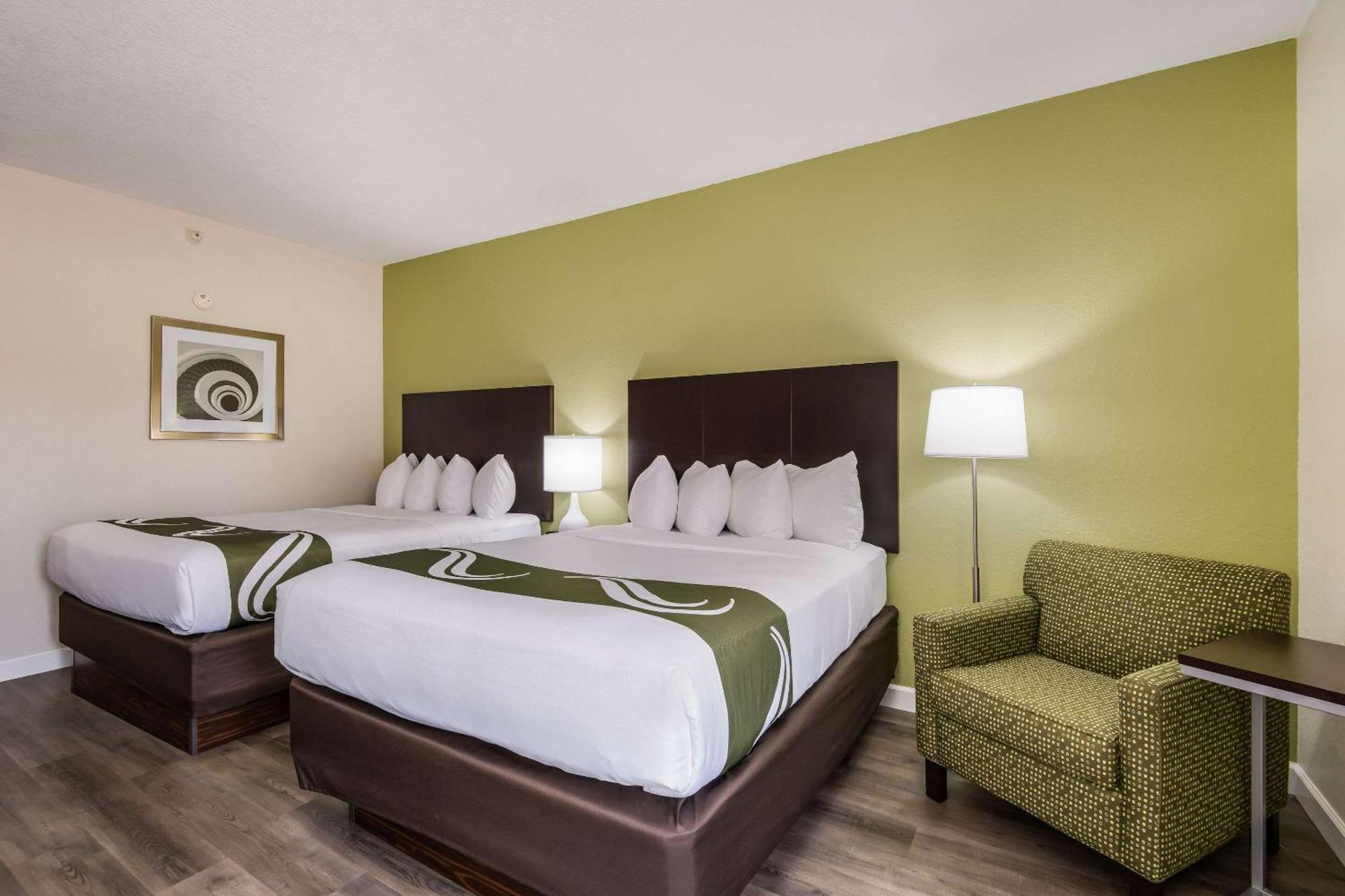 Quality Inn & Suites Quincy - Downtown Εξωτερικό φωτογραφία