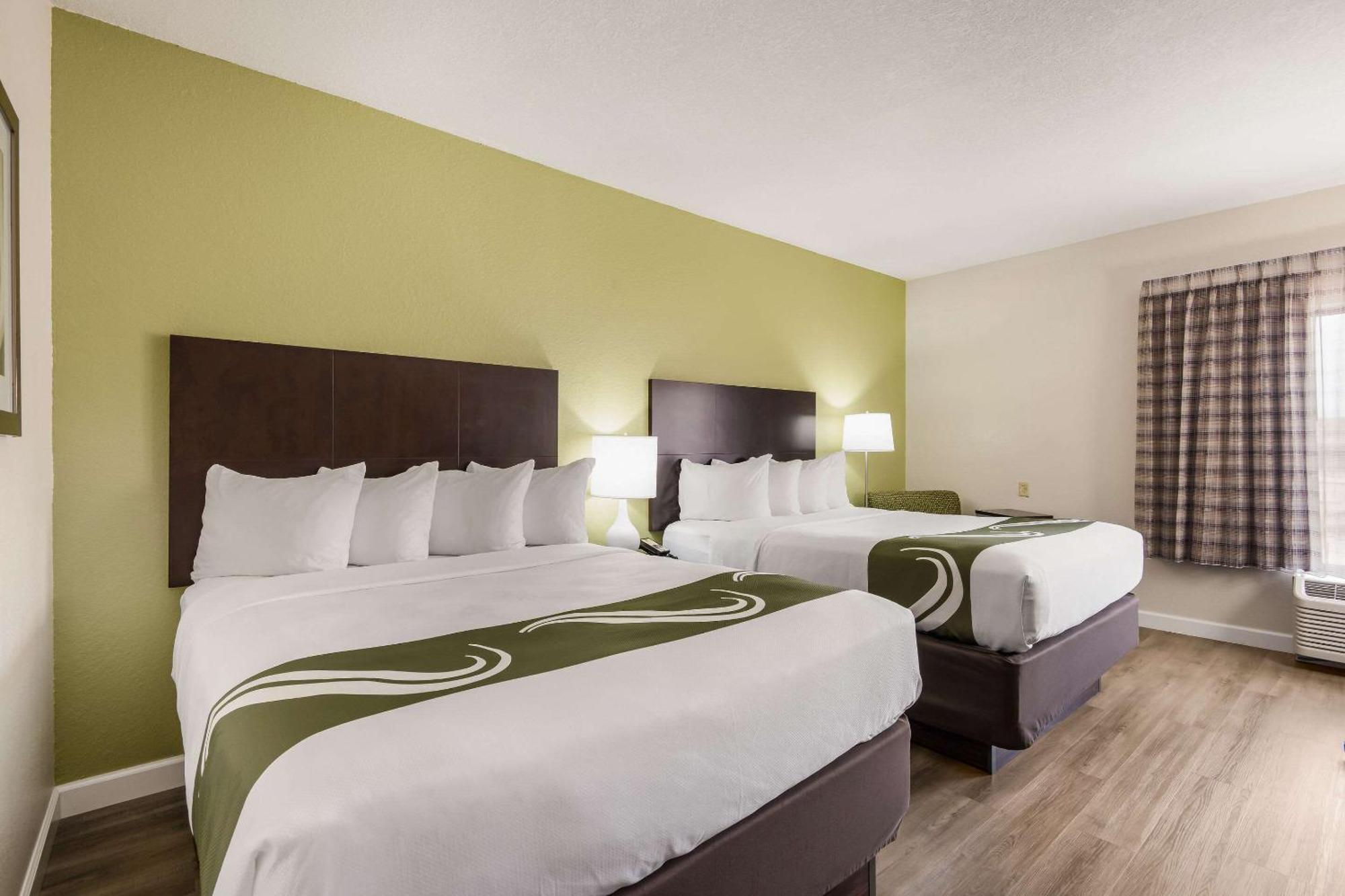 Quality Inn & Suites Quincy - Downtown Εξωτερικό φωτογραφία