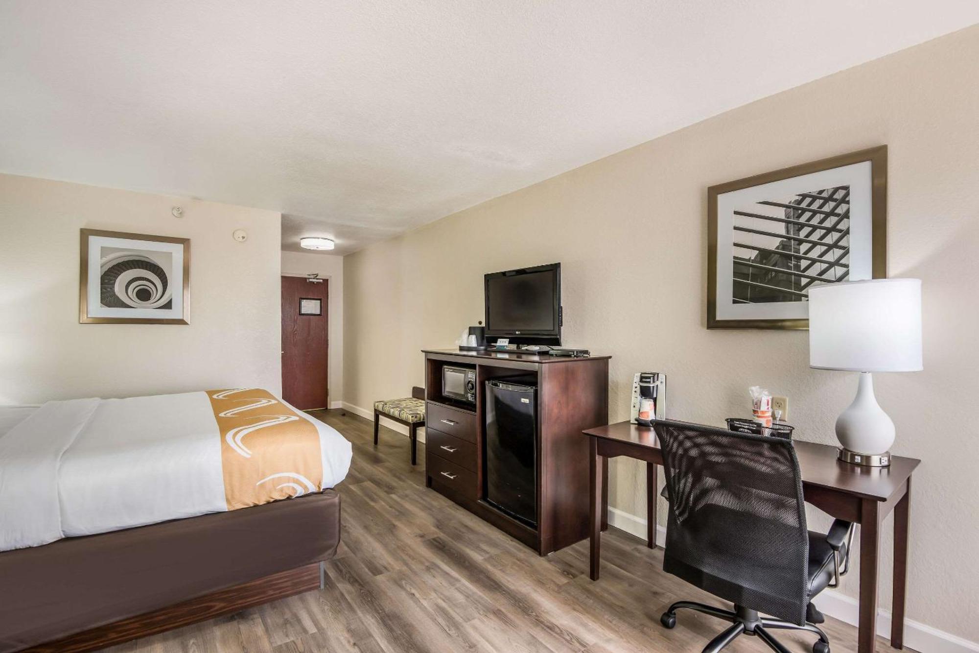 Quality Inn & Suites Quincy - Downtown Εξωτερικό φωτογραφία