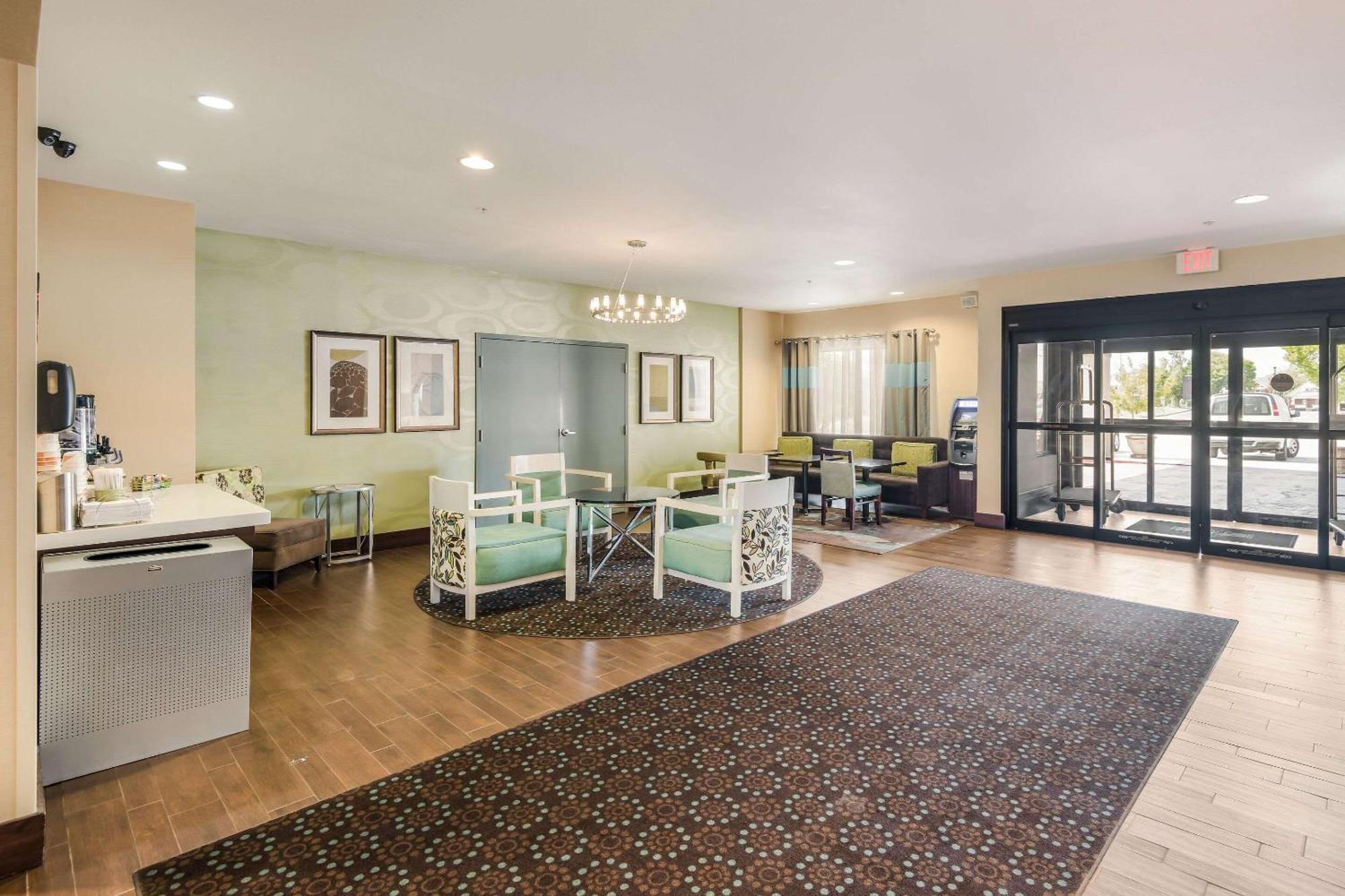 Quality Inn & Suites Quincy - Downtown Εξωτερικό φωτογραφία