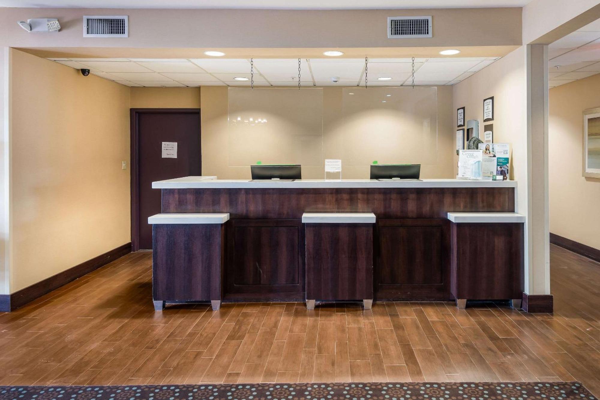 Quality Inn & Suites Quincy - Downtown Εξωτερικό φωτογραφία