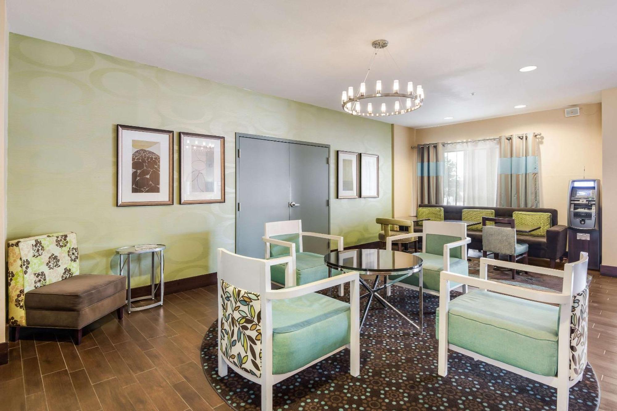 Quality Inn & Suites Quincy - Downtown Εξωτερικό φωτογραφία